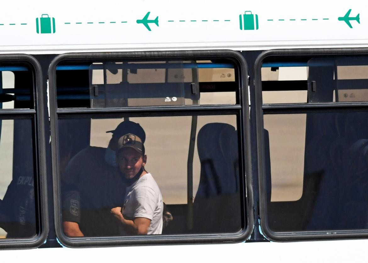 Lionel Messi llegando al aeropuerto de Rosario, REUTERS