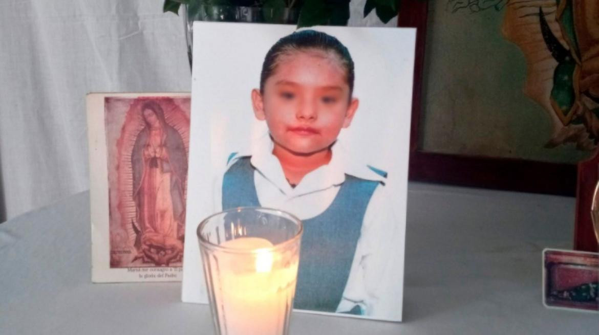 Niña por la muerte de la nena detuvieron a sus padres