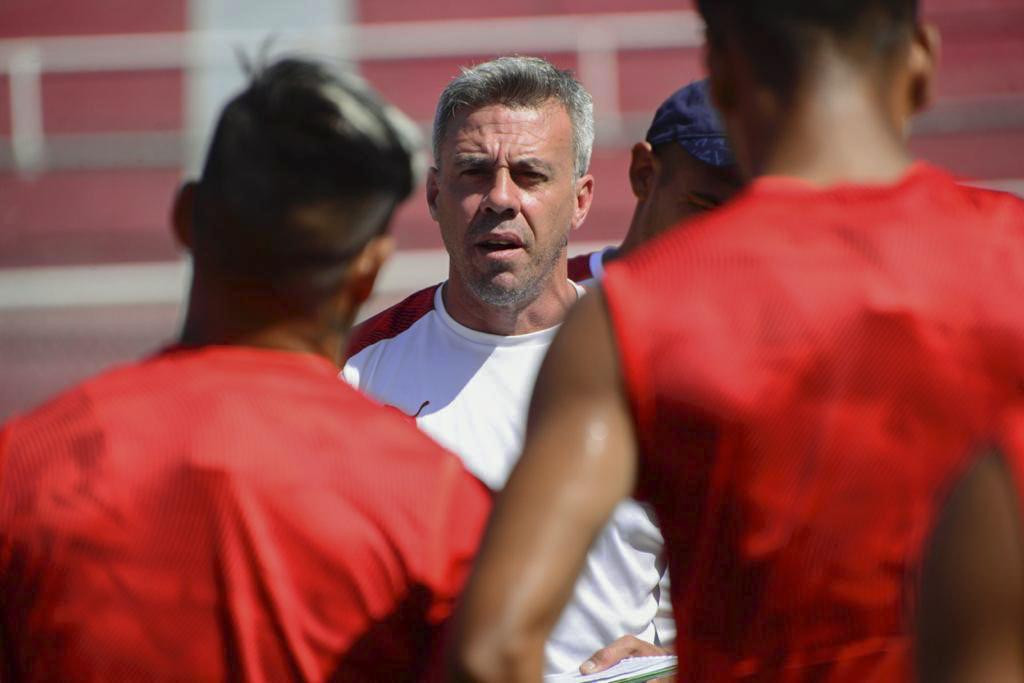 Lucas Pusineri, DT de Independiente, fútbol argentino, Foto NA