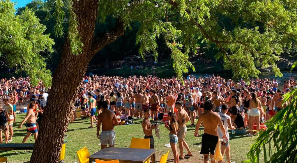 Descontrol en playa de Santa Rosa de Calamuchita, Córdoba