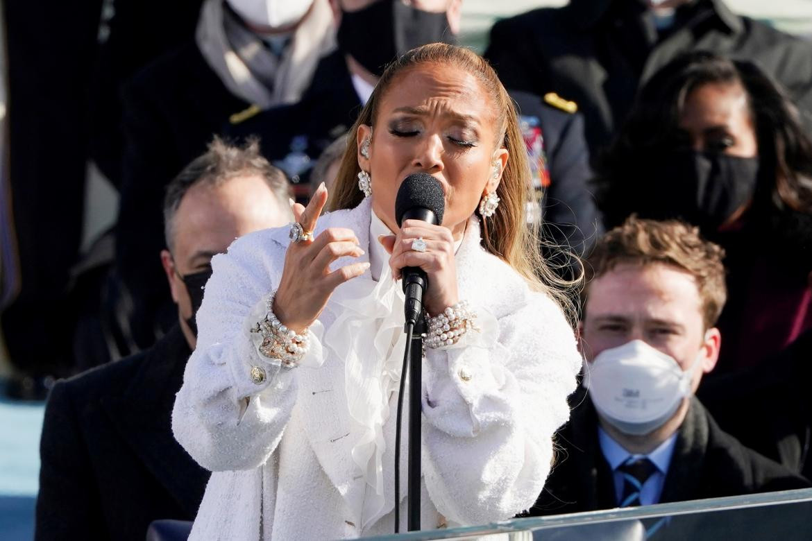 JLO cantando en la asunción de Joe Biden, REUTERS