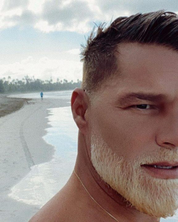 Ricky Martin cambió de look y dejó a todos impresionados