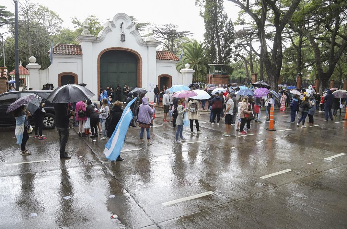 Hipotecados por créditos UVA, protesta frente a Quinta de Olivos, Foto NA	