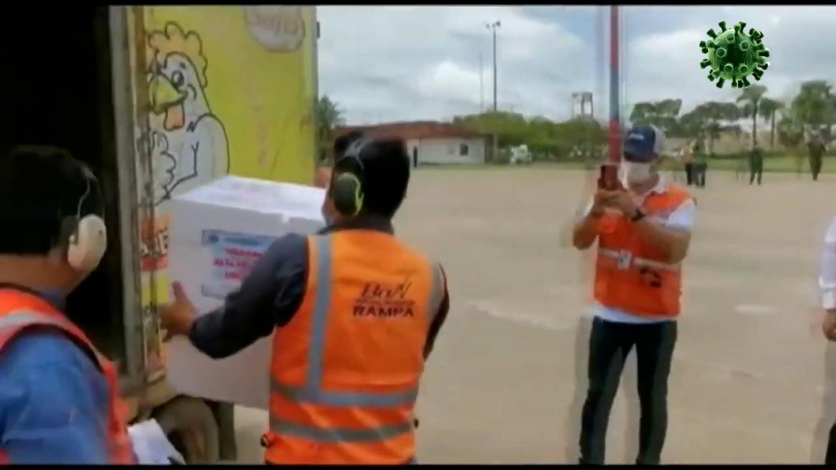 Bolivia, camion de pollos sputnik