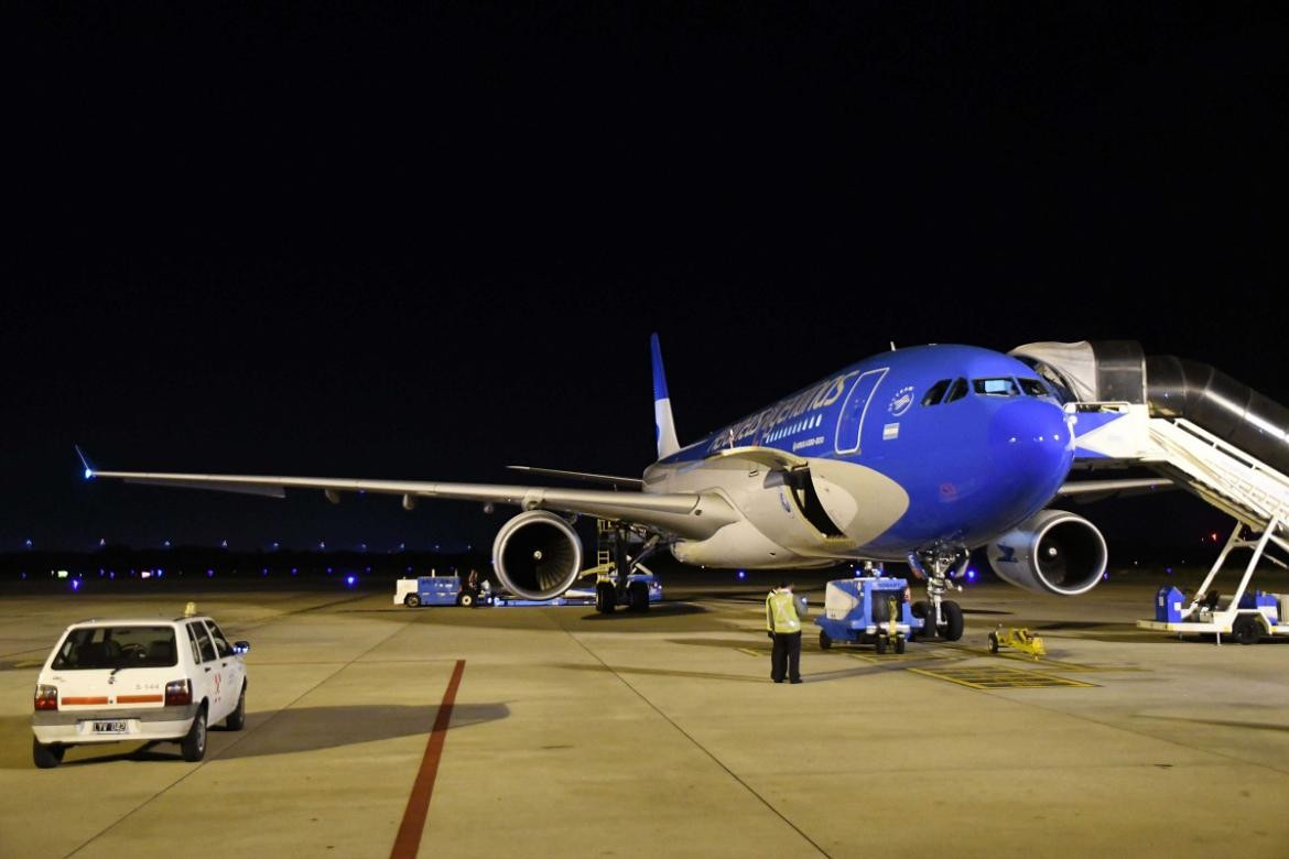 Vuelo de Aerolineas Argentinas demorado en Moscú por nieve, Reuters