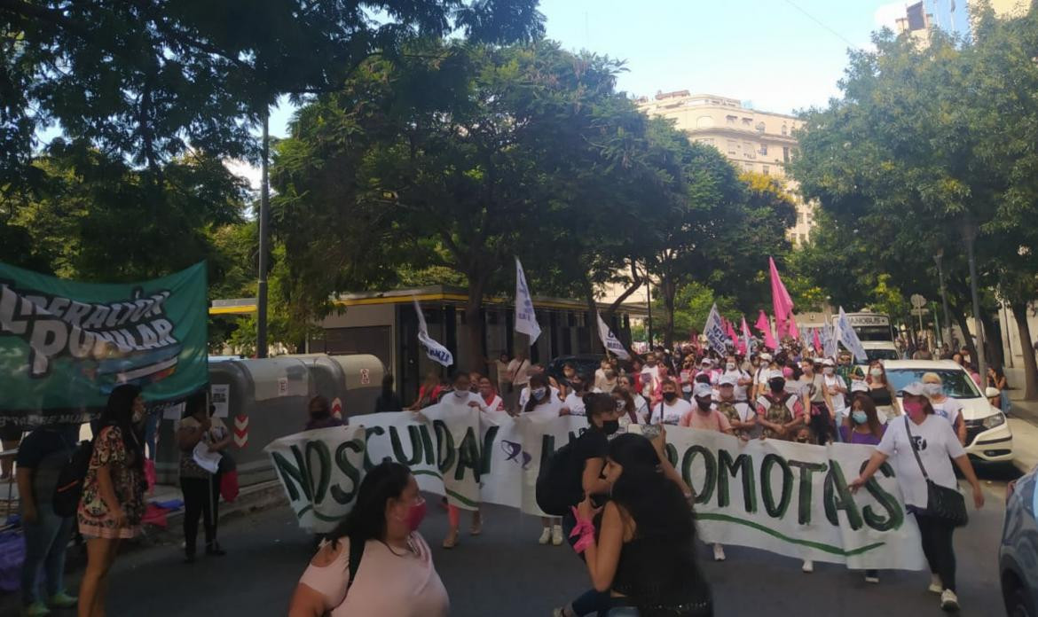 Marcha en Tribunales por femicidio de Úrsula y Ni una Menos