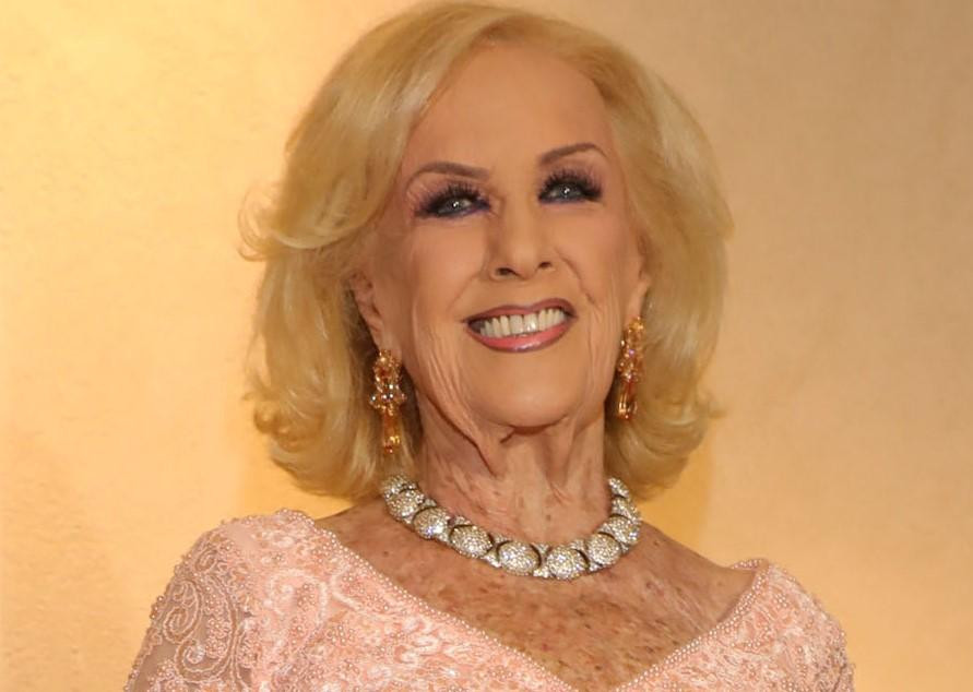 Mirtha Legrand, conductora