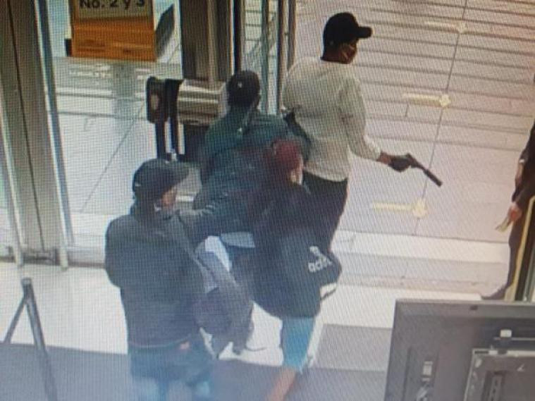 Robo en shopping de Morón, grupo comando