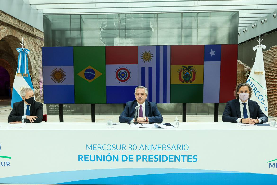 Alberto Fernández, Felipe Solá y Santiago Cafiero, 30 años del Mercosur, Cumbre del Mercosur, NA