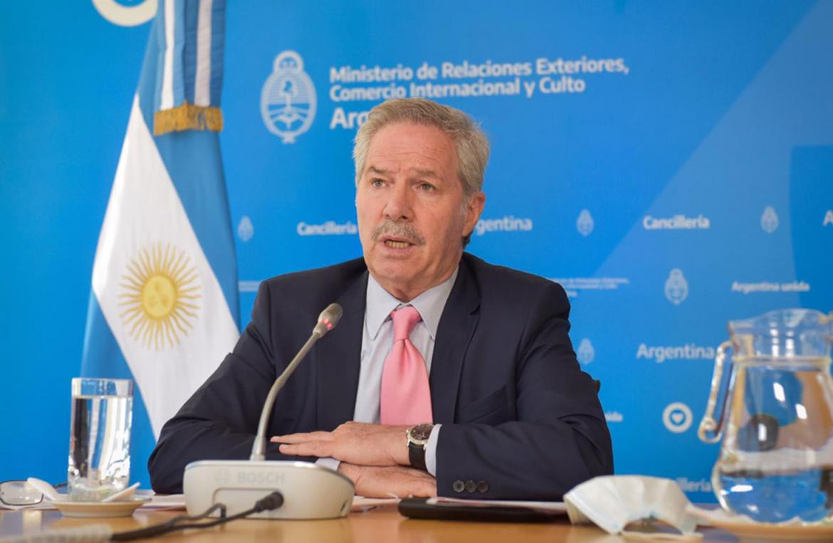 Felipe Solá, Canciller, Agencia NA