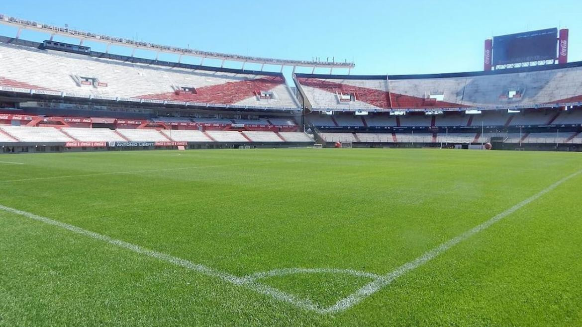 Cancha de River, Estadio Monumental vacío