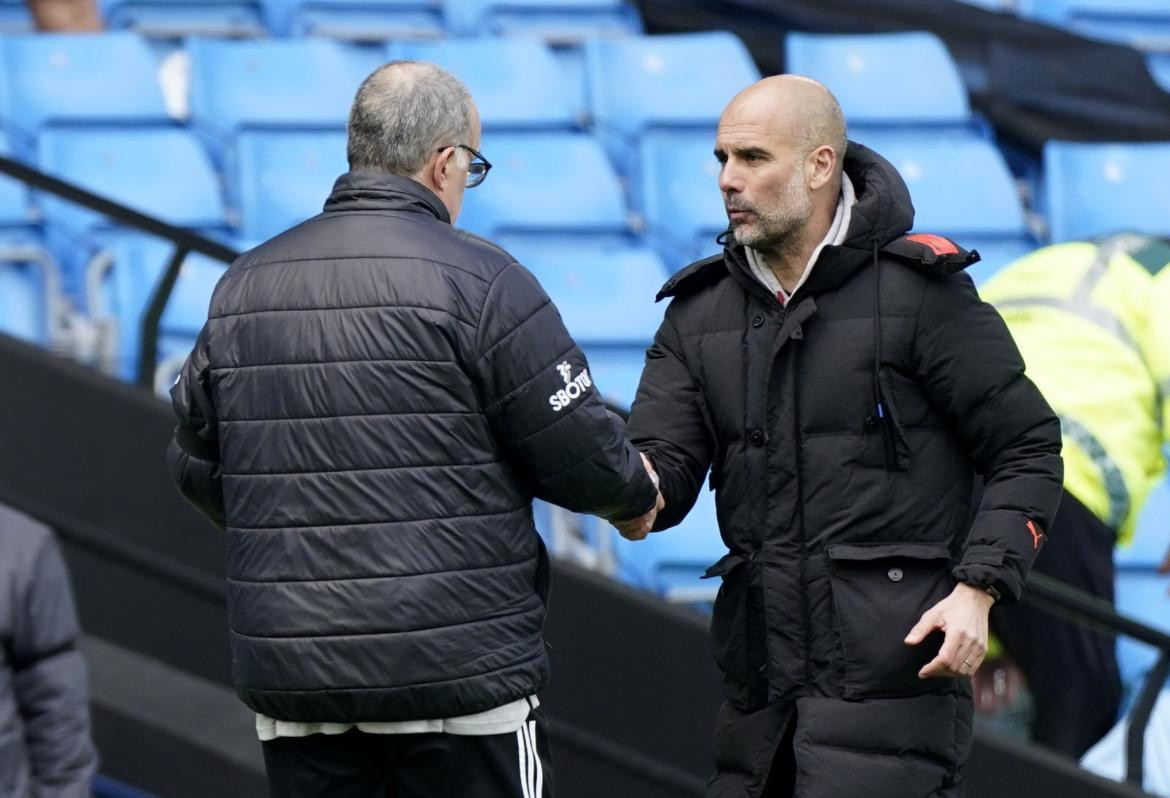 Marcelo Bielsa y Pep Guardiola, REUTERS