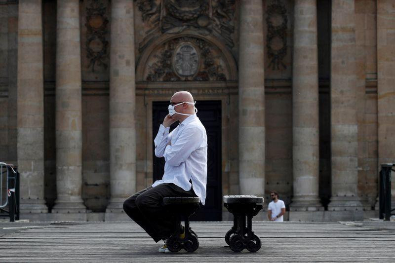 Cuarentena en Francia, Reuters