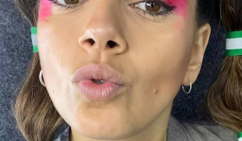 Natalie Peréz recordó cuanto duró el beso más largo que dio