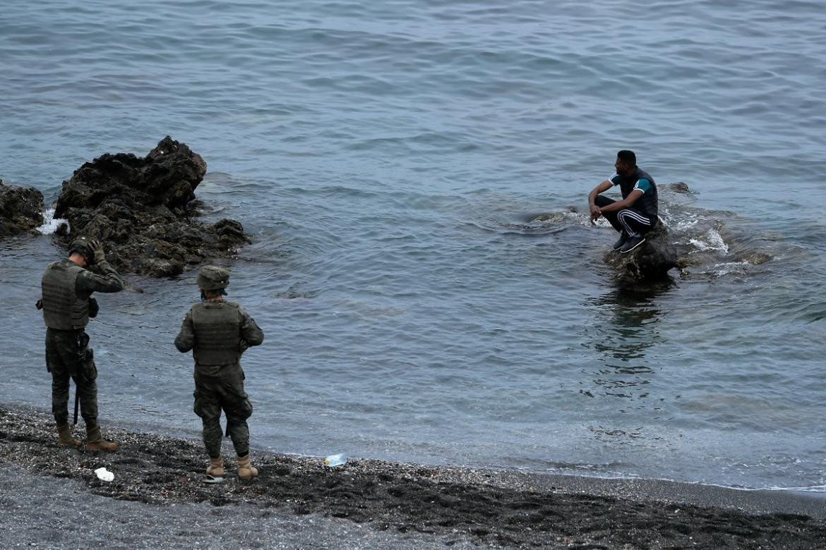 5.000 personas llegaron nadando a Ceuta, España. Reuters