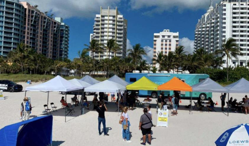 Playas de Miami, vacunación contra el COVID, NA