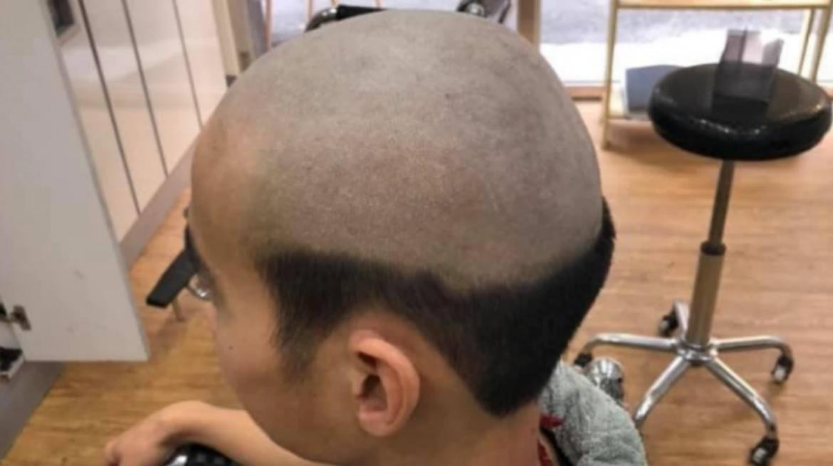 Corte de pelo vergonzoso para evitar contagios de covid