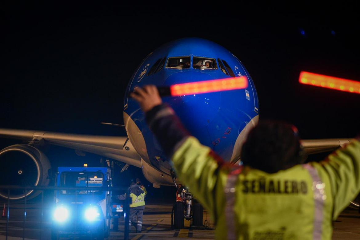 Llegada avión con vacunas, foto: presidencia