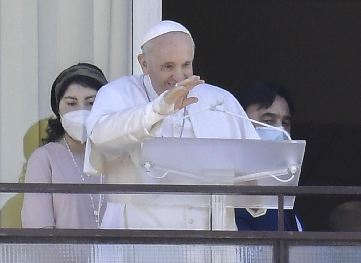 Papa Francisco, Iglesia, internación en Roma, NA