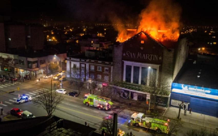 Se incendió el antiguo cine San Martín de Mar del Plata	