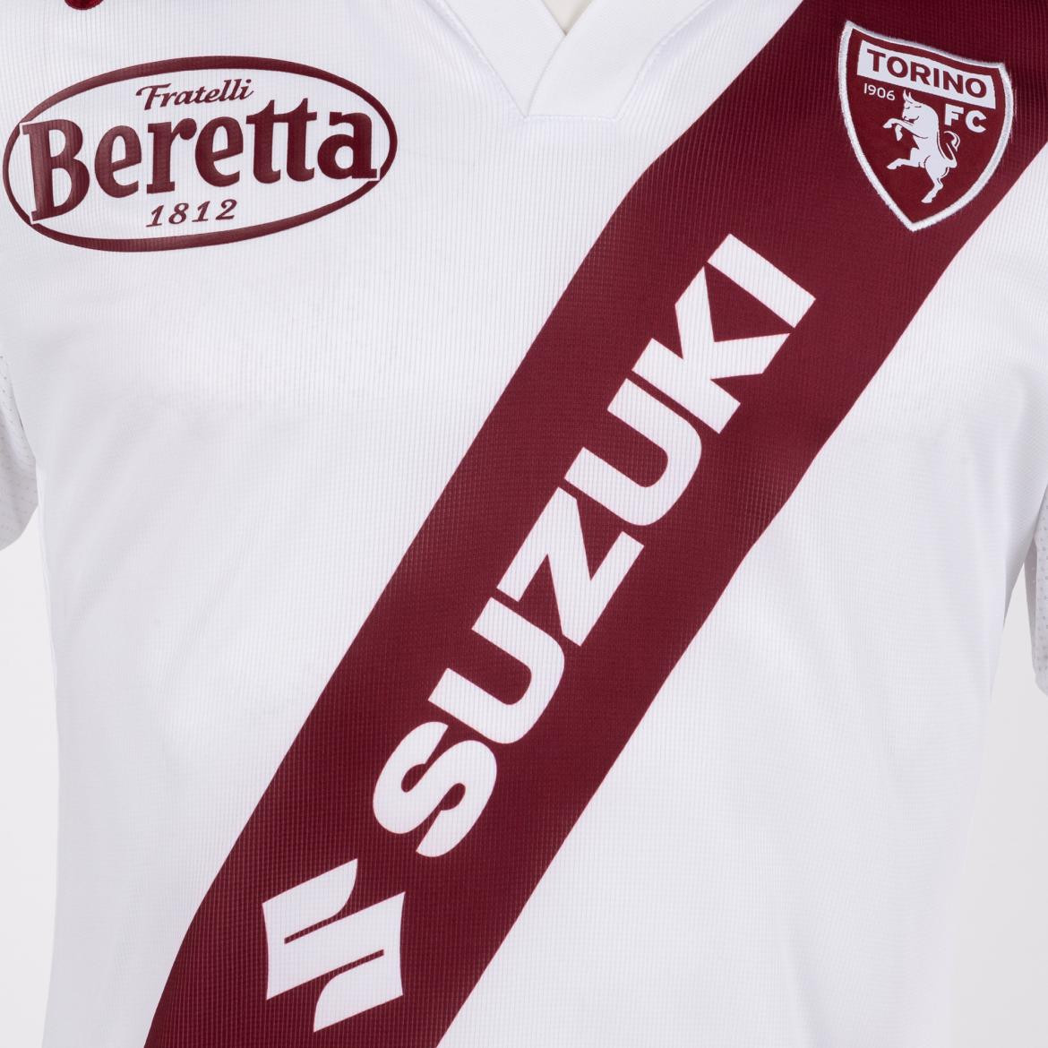 Camiseta del Torino con homenaje a River