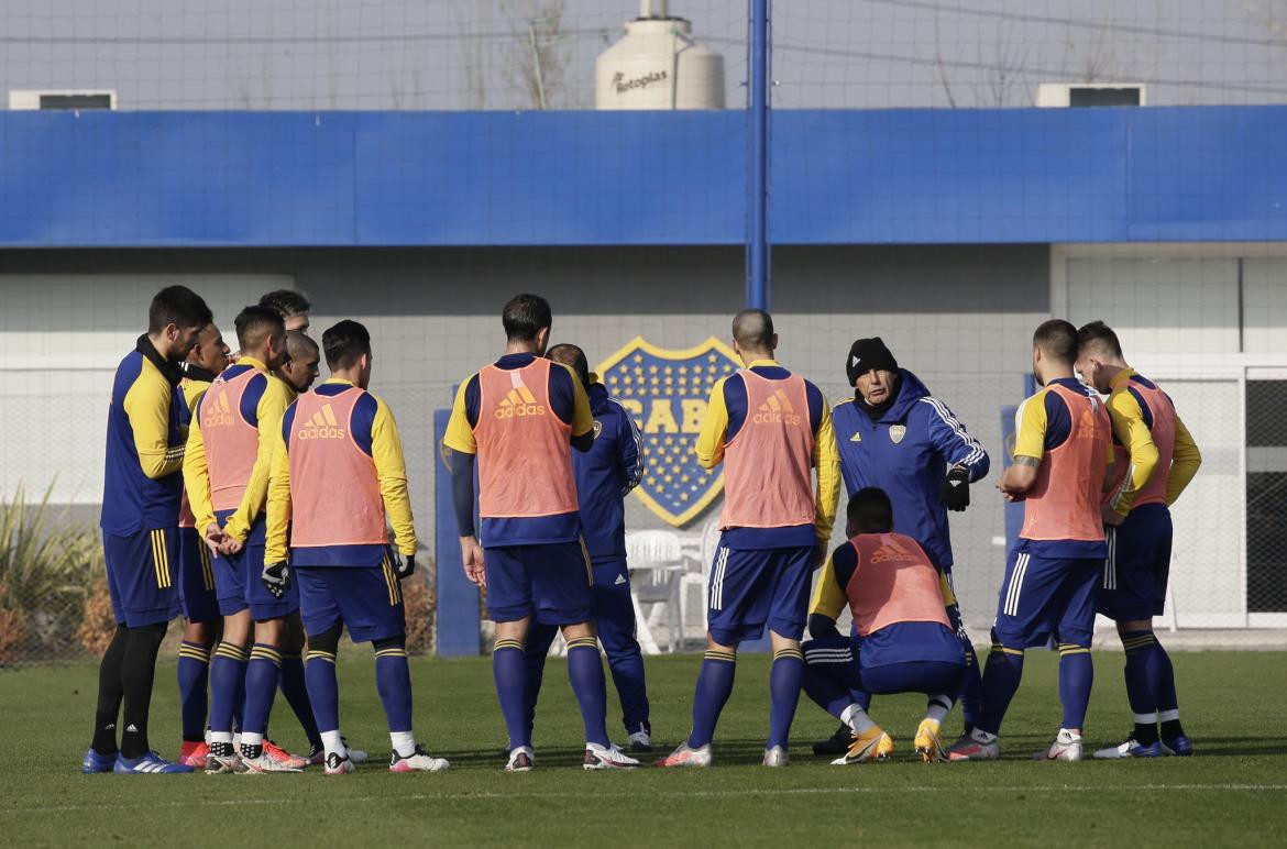 Entrenamiento de Boca, fútbol argentino, NA