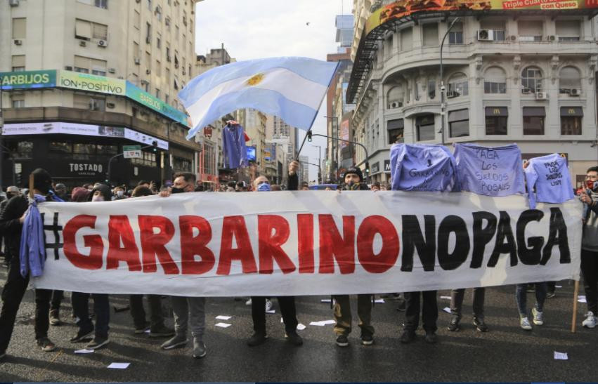 Protesta de trabajadores de Garbarino