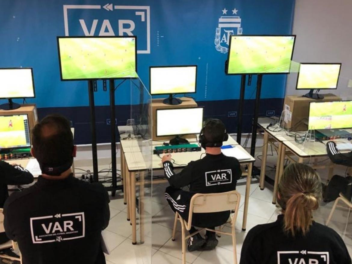 VAR, fútbol argentino