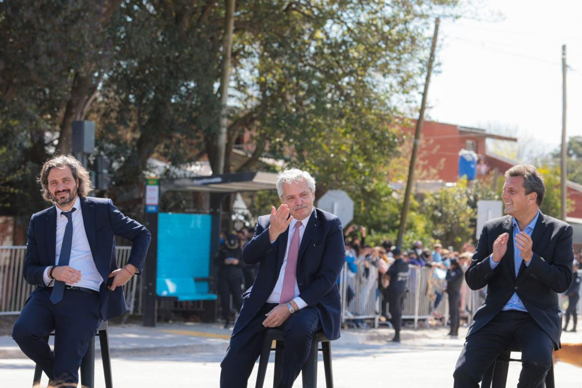 Santiago Cafiero, Alberto Fernández y Sergio Massa en Almirante Brown.