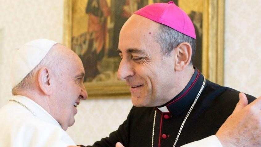 Víctor Manuel Fernández junto al Papa Francisco, AGENCIA NA