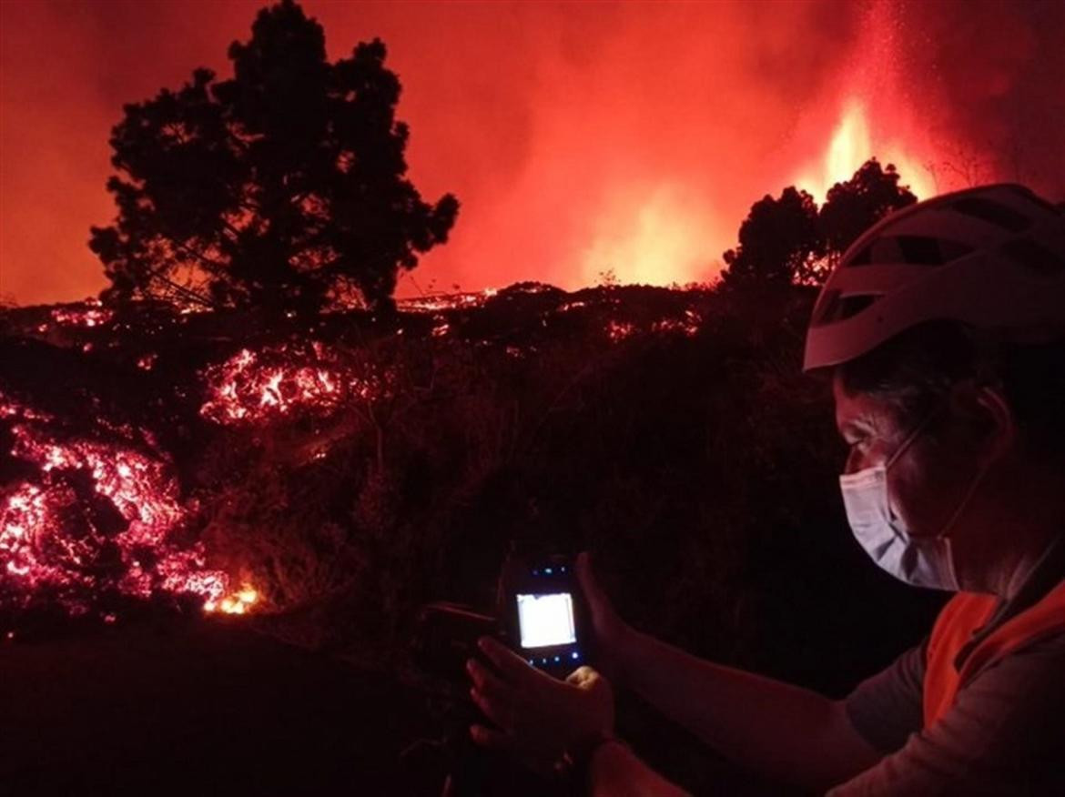 Erupción del volcán en la isla de La Palma, España. EFE. 