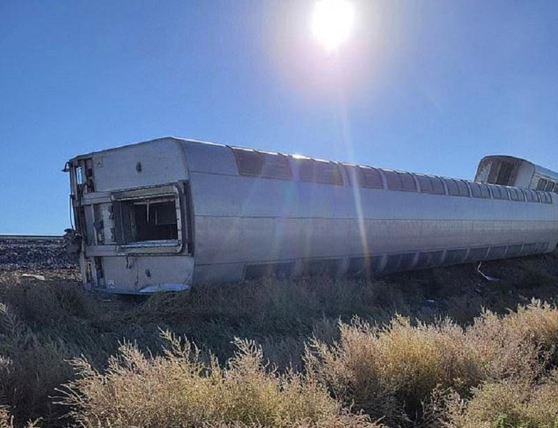 Descarrilo un tren en Estados Unidos. 2.