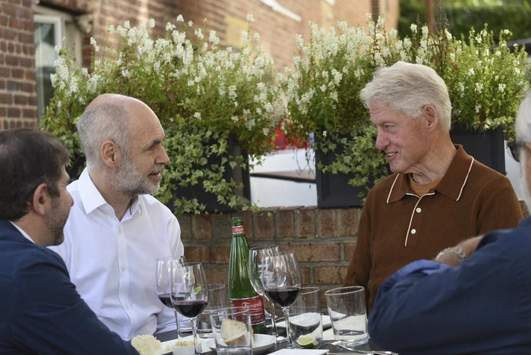 Horacio Rodríguez Larreta y Bill Clinton, NA