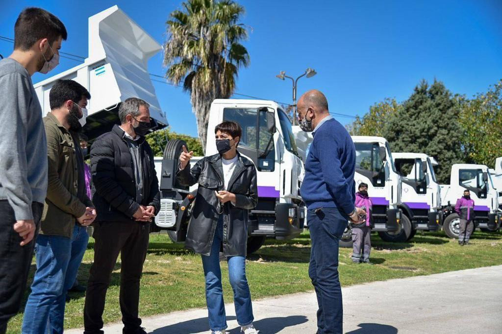 Mayra Mendoza presentó la compra de camiones en Quilmes