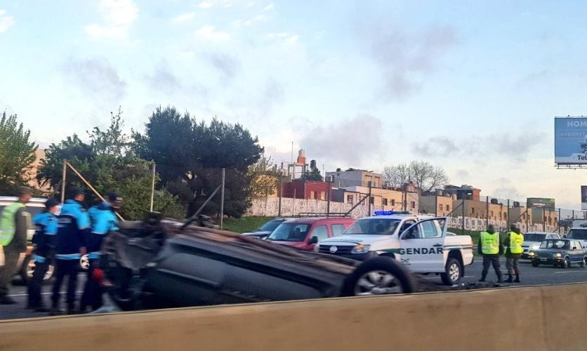 Autopista La Plata-Buenos Aires, choque, foto NA