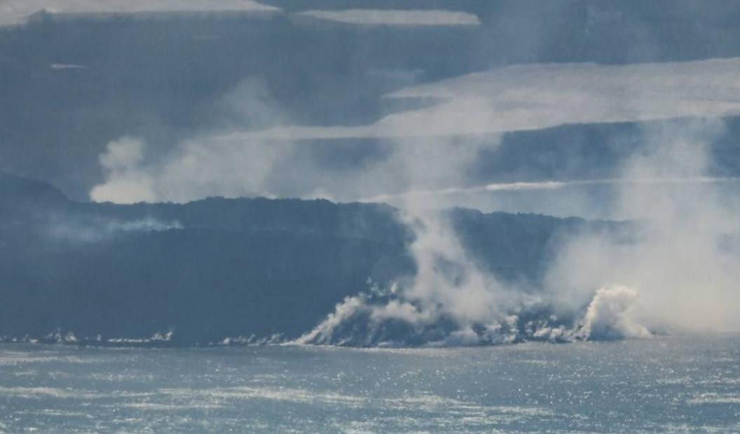 Volcán Cumbre Vieja, Las Palmas, España, lava en el mar, NA