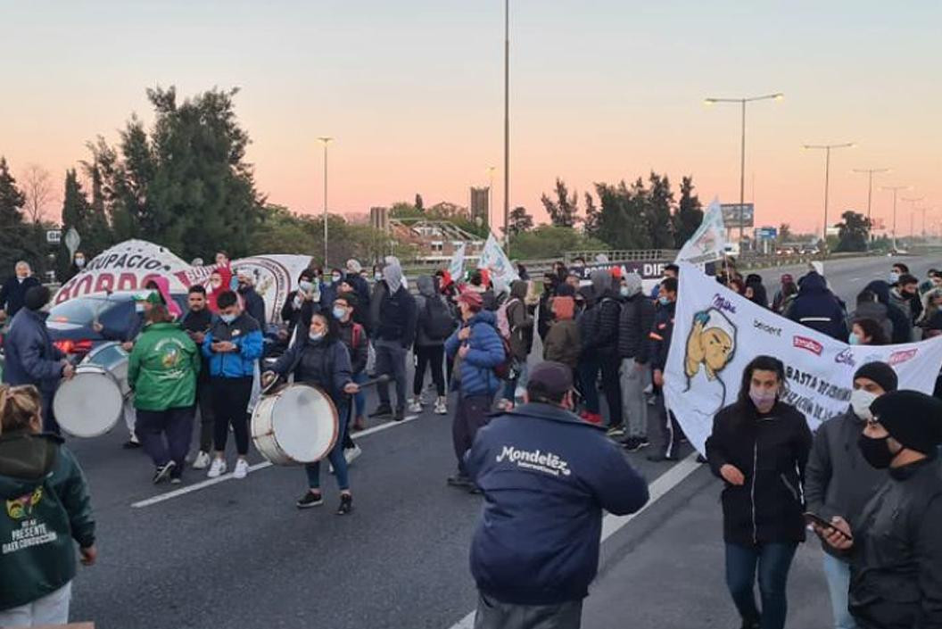 Corte por protesta en la Panamericana provocó demoras y caos de tránsito	