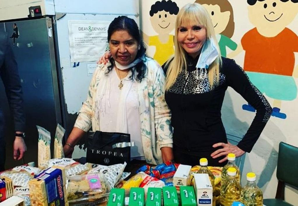 Donación de Adriana Aguirre al comedor Los Piletones