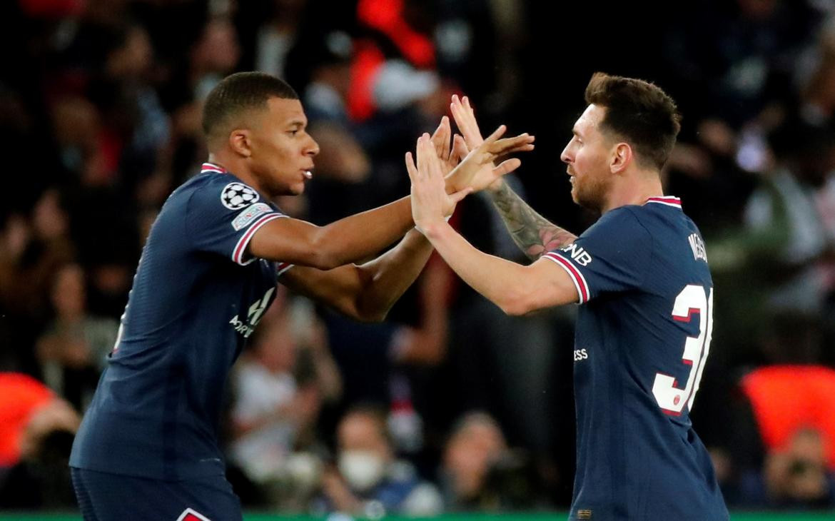 Festejo de Messi y Mbappé para el PSG ante el Leipzig por la Champions League, AGENCIA EFE