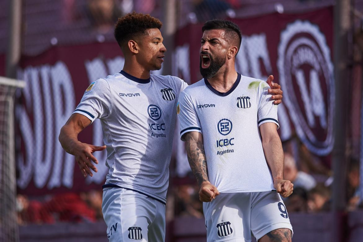 Festejo de Talleres ante Lanus por la Liga Profesional de Fútbol