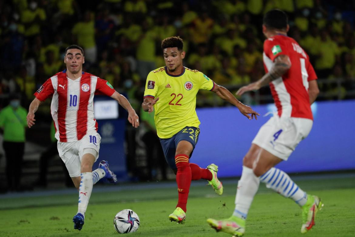 Colombia vs Paraguay, Eliminatorias, EFE