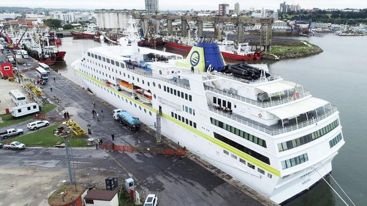 Crucero Hamburg proveniente de Cabo Verde