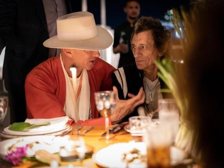 Cumpleaños de Alan Faena en Miami con Ron Wood