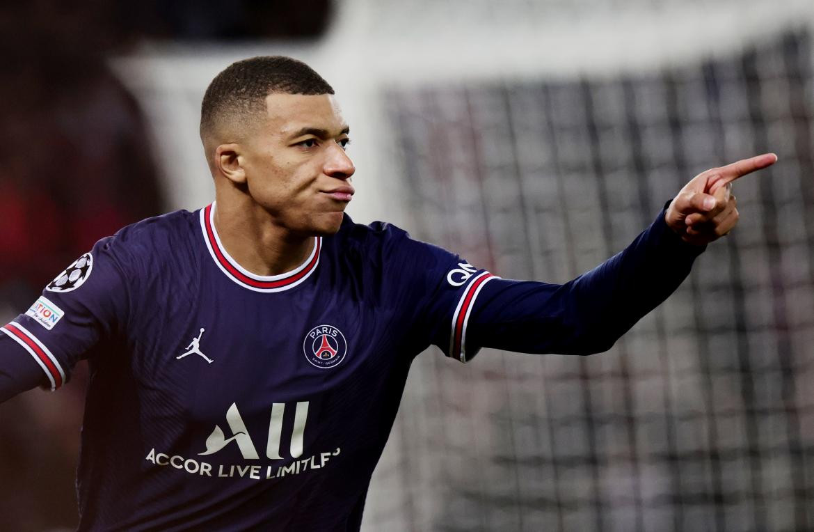 Festejo de Mbappé para el PSG ante el Brujas, REUTERS