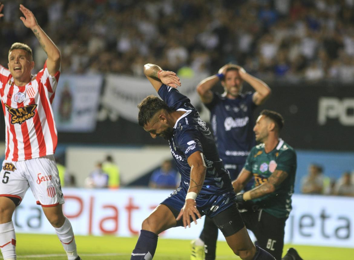 Final por el Ascenso a Primera entre Quilmes y Barracas Central, AGENCIA NA