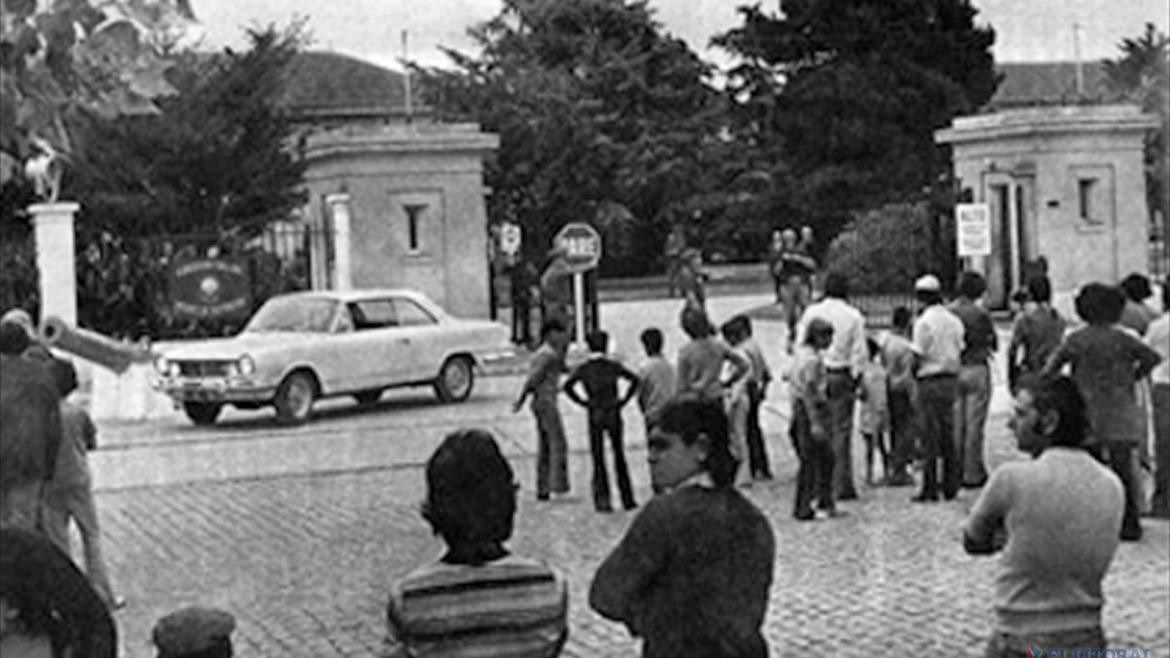 Juan Domingo Perón, ataque a Guarnición Militar de Azul