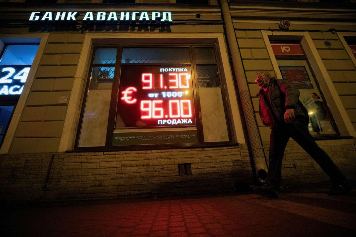 Sucursal del Sberbank, el mayor banco de Rusia (Foto: EFE).