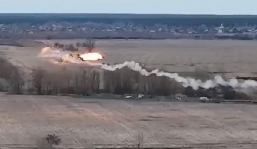 Militares ucranianos derriban avión ruso