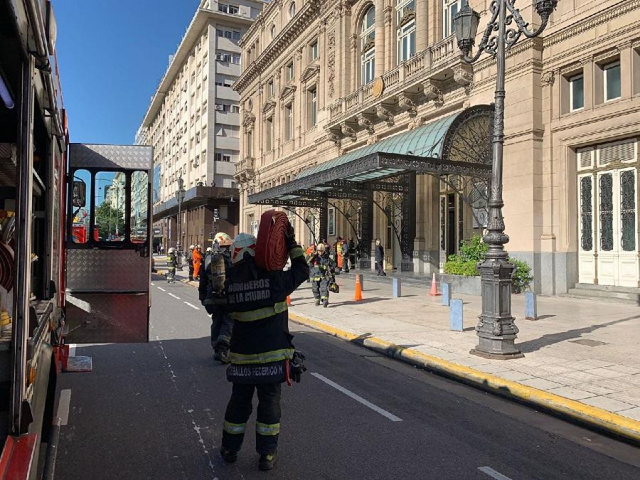 Evacuación en el Teatro Colón