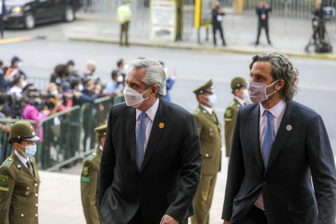 Alberto Fernández y Santiago Cafiero en Chile, AGENCIA NA